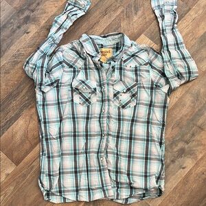 4/$20🥳 Cowgirl Legend women’s  Plaid Button-Up Shirt size L